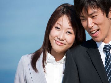 婚后一个月闹离婚 丈夫持斧砍妻子